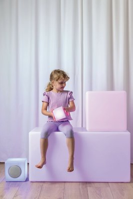 Motricité - Eveil Sensoriels et Tactiles - Cube lumineux sensoriel - LED - 10 cm