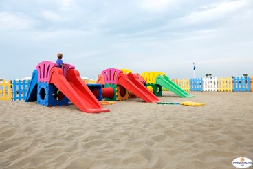 Mobilier - Aire de jeux et structure extérieure - Aire de jeux extérieure 3 toboggans