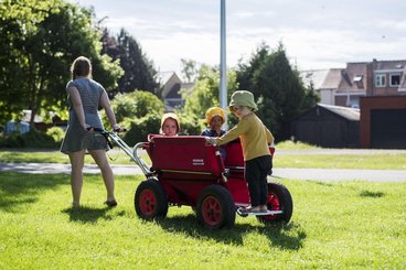 Puériculture - Poussette - Poussette chariot Rambler - 10 enfants - Noir