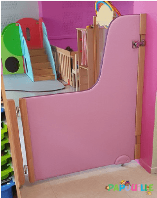 Mobilier - Barrière de séparation & Cloison crèche - Portillon de séparation sans fenêtre sur mesure