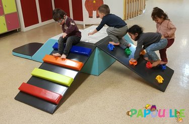 Motricité - Parcours de Motricité Maternelle - Parcours de motricité 4 en 1