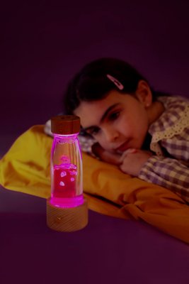 Motricité - Eveil Sensoriels et Tactiles - Lampe / socle magique - multicouleur - Petit Boom