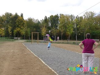 Mobilier - Aire de jeux et structure extérieure - La tyrolienne