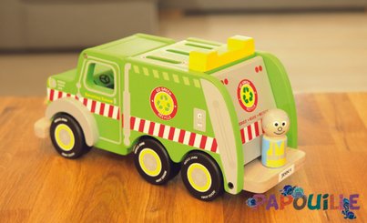Jouets - Garages, Voitures et Circuits pour Enfant - Camion de recyclage en bois avec figurines