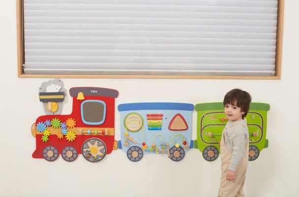 Motricité - Structure et panneaux D'activités - Train Mural d'activités - 18 Mois +