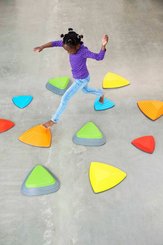 Jeux - Bascules et Équilibre - Pierre de rivière rebondissante