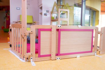Mobilier - Barrière de séparation & Cloison crèche - Barrières doubles coulissantes  L.117 à l.169