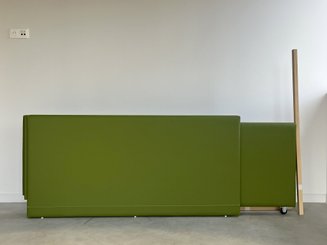 Mobilier - Barrière de séparation & Cloison crèche - Portillon coulissant sur mesure - 2150 mm x H 1250/750 mm