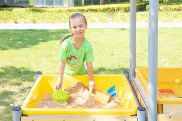 Mobilier - Mobilier extérieur - Table mobile à toit incliné