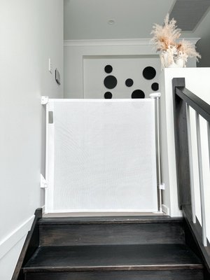 Médical et Prévention - Barrières de Sécurité Enfant - Barrière rétractable jusqu'à 140 cm - Blanche