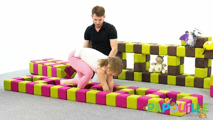 Motricité - Jeux de Motricité Libre - Cubes de constructions magnétiques de psychomotricité tissu 100 pièces noir