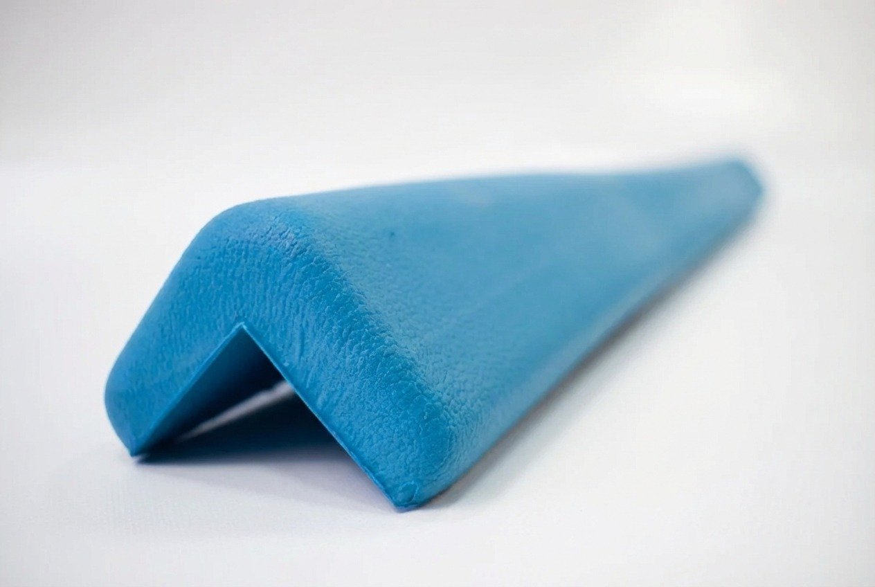 Protège angle en mousse couleur turquoise