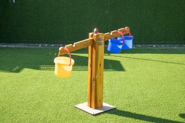 Mobilier - Aire de jeux et structure extérieure - Balance à sable