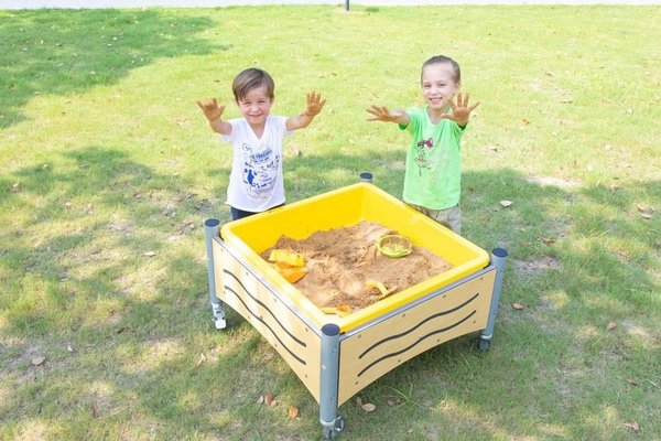 Mobilier - Aire de jeux et structure extérieure - Table mobile carrée