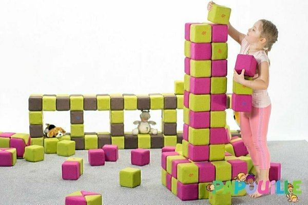 Motricité - Jeux de Motricité Libre - Cubes de constructions basic magnétiques de psychomotricité tissu 100 pièces turquoise et blanc