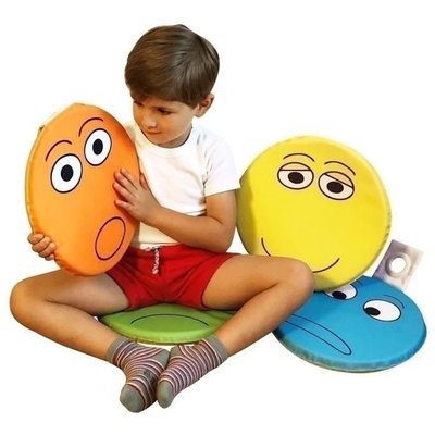 Motricité - Eveil Sensoriels et Tactiles - 6 Coussins émotion à accrocher