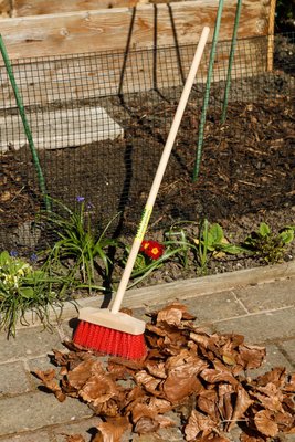Jeux - Bac à Sable et Accessoires  - Balai de jardinage