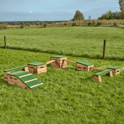 Mobilier - Aire de jeux et structure extérieure - Parcours de motricité extérieur - 7 pièces