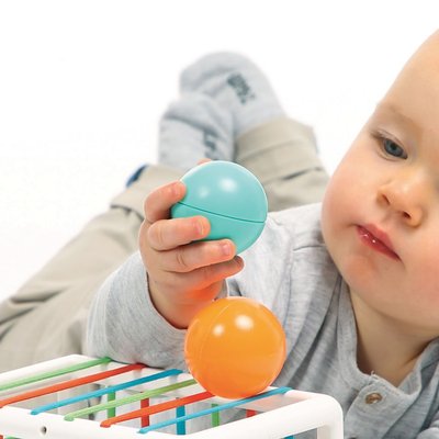 Jouets - Jouets à Empiler ou à Encastrer - Cube de manipulation cage à balles
