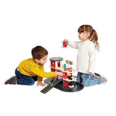 Jouets - Garages, Voitures et Circuits pour Enfant - Caserne de pompier enfant - bois