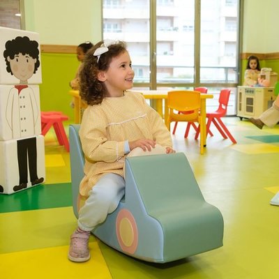 Jeux - Bascules et Équilibre - Voiture à bascule en mousse - pastel