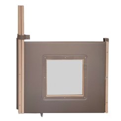 Mobilier - Barrière de séparation & Cloison crèche - Portillon de séparation avec fenêtre en bois collectivité - sur mesure