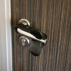 Médical et Prévention - Protection et Sécurité (EPI) - Ouverture de porte avec le coude - sur-poignée de porte - covid