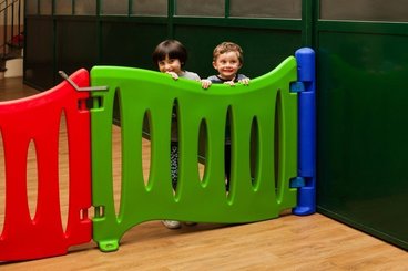 Médical et Prévention - Barrières de Sécurité Enfant - 4 barrières intérieur extérieur color