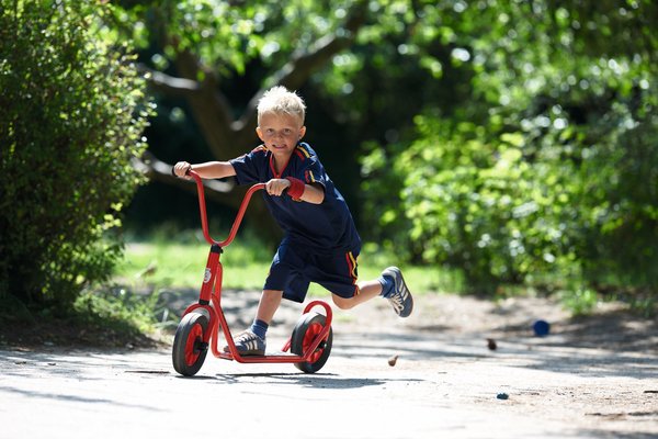 Jeux - Tricycles, Trotinette et Vélos - Trottinette spéciale collectivité 3 à 5 ans