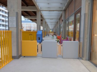 Mobilier - Barrière de séparation & Cloison crèche - Barrière de séparation sur mesure collectivité