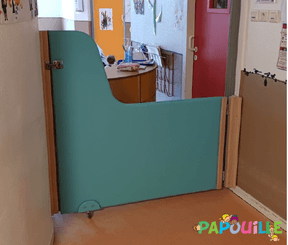 Mobilier - Barrière de séparation & Cloison crèche - Portillon de séparation sans fenêtre sur mesure